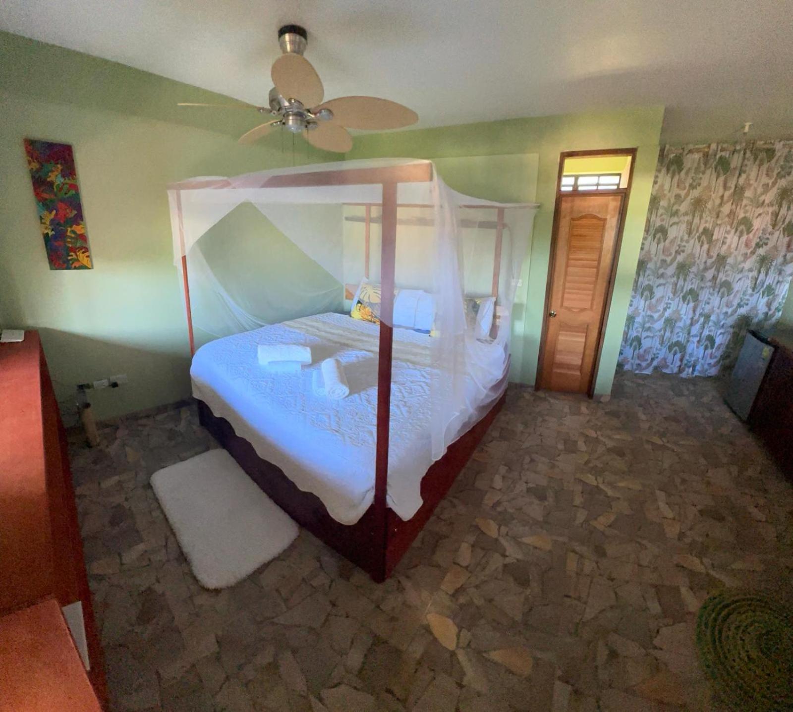 Orchid Resort Ltd Guillet Екстер'єр фото